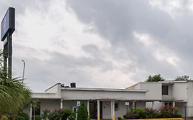 Motel 6-New Orleans, La - Near Downtown